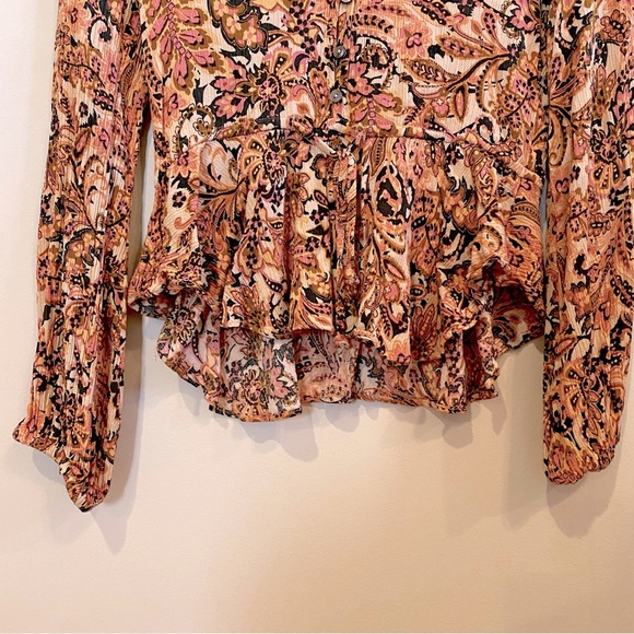 Vici Top - Picture 7 of 11